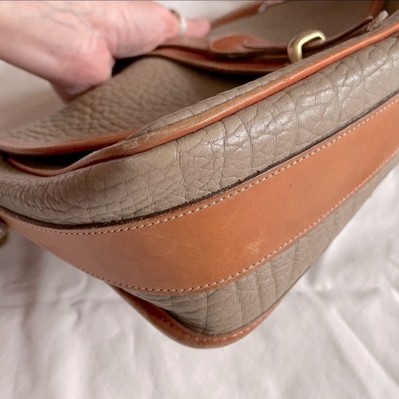 DOONEY & BOURKE Over and Under all-weather leather in Taupe tan leather - Picture 3 of 7